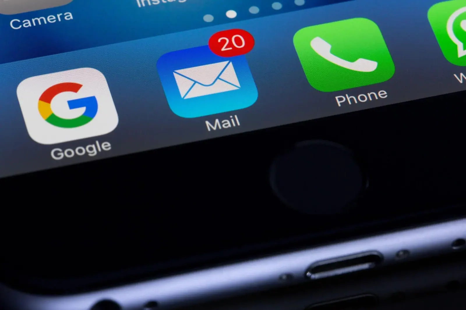6 Benefits of Email Marketing for Roofers