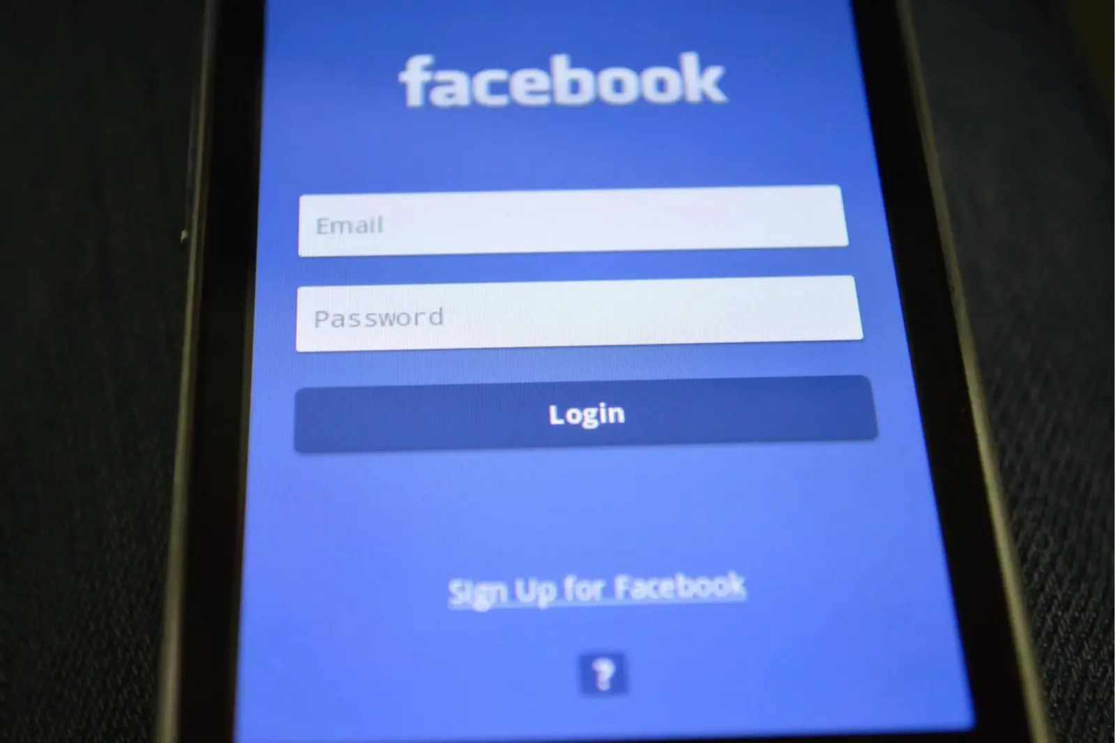 Benefits of Facebook for Roofing Companies